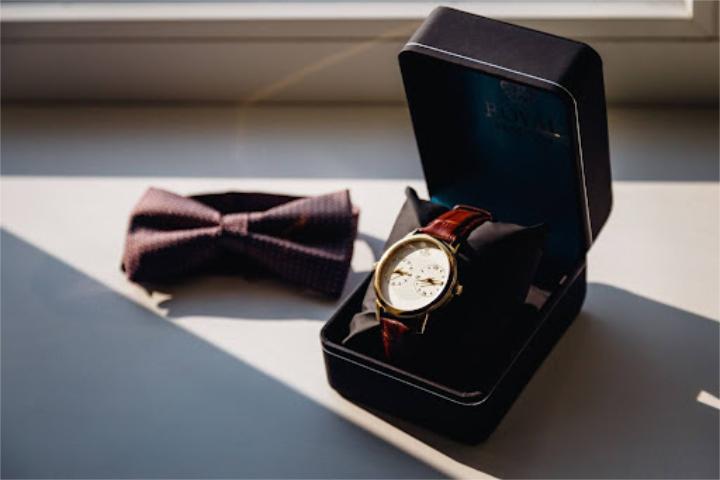 Choosing the Right Luxury Watch Box Manufacturer for Your Brand